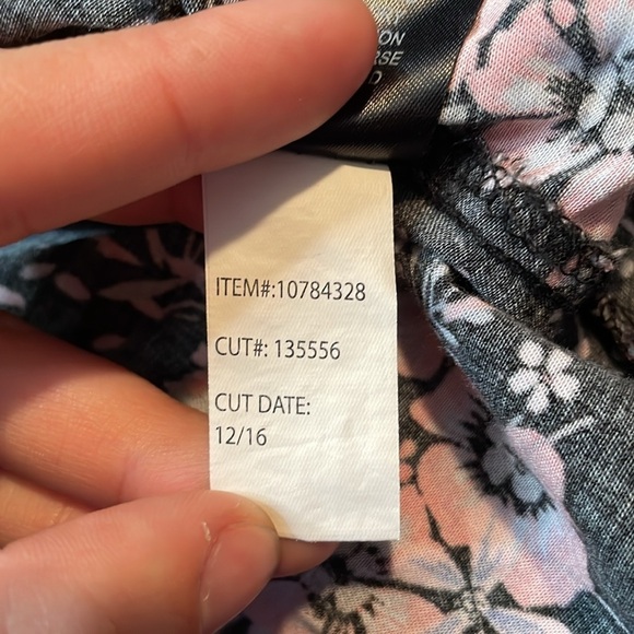 Torrid Floral Challis Bell Sleeve Dress Size 28 - Picture 8 of 8